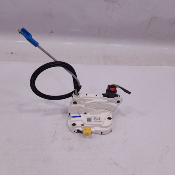 Fechadura Traseira Esquerda Tracker 2018  Ab297