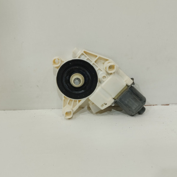 Motor Vidro Elétrico Dianteiro Direito Gla200 14 2018 C567