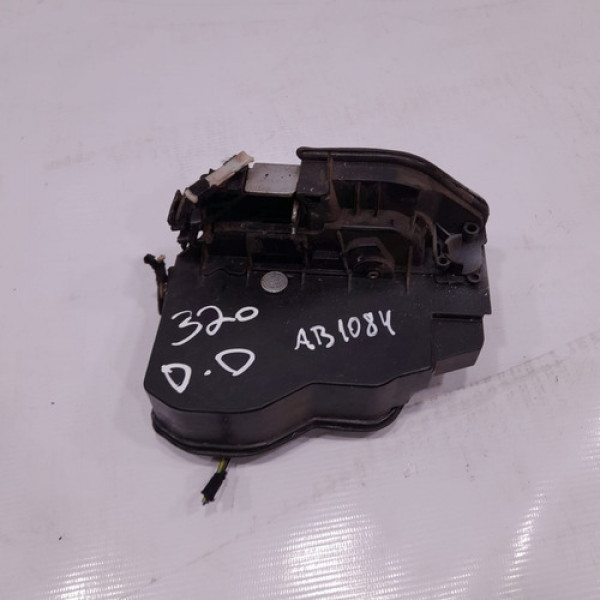 Fechadura Dianteiro Direito Bmw 320i 2012 Ab1084