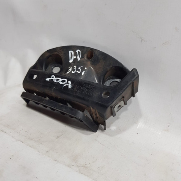 Guia Parachoque Dianteiro Direito Bmw 335i 2006 A 08  I198