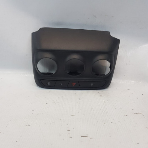 Moldura Comando De Ar Tracker Lt 1.0 2020 A 2023 Uv112