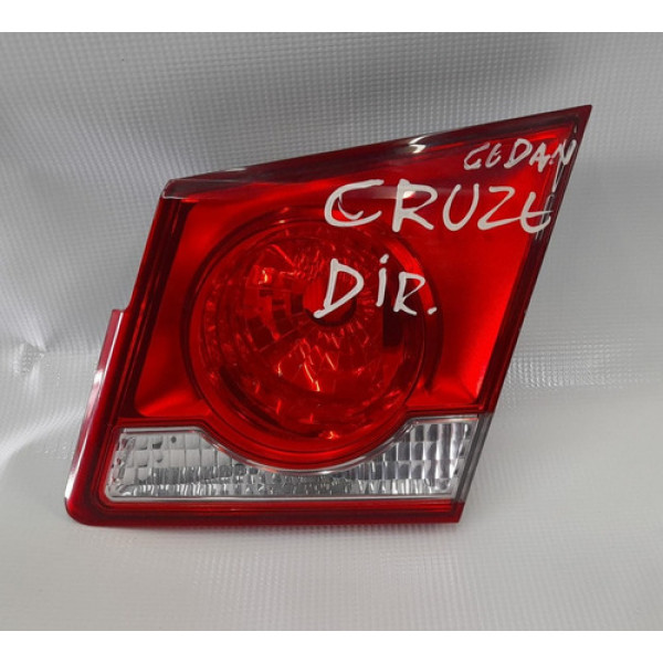 Lanterna Tampa Direita Cruze Sedan 2011 12 13 14 Fg203