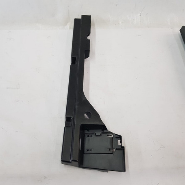 Moldura Interior Porta Malas Lado Dir Gla 200 1.6 2019 Bc440