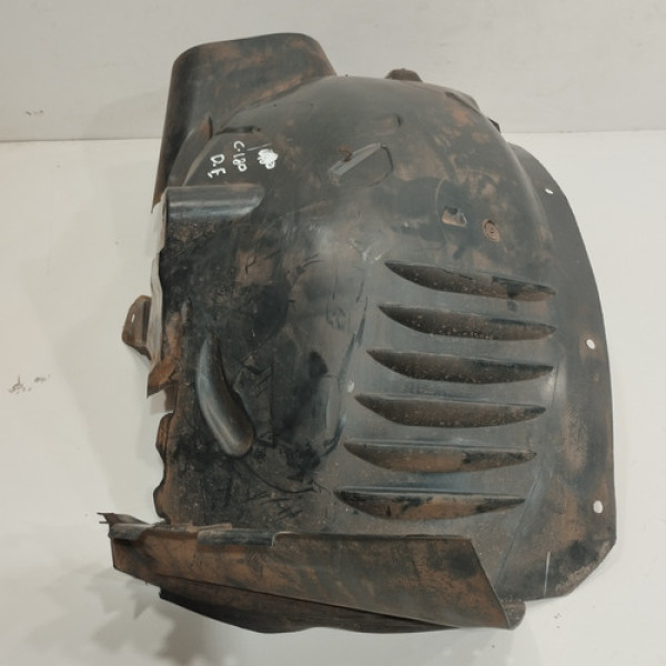 Protetor Parabarro Dianteiro Esquerdo C180 2012 2014 Ef588