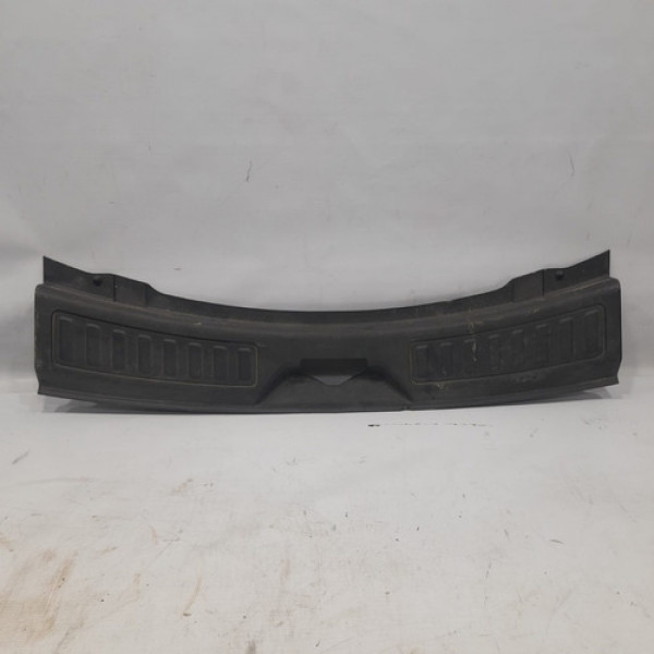 Acabamento Tampa Traseira Discovery Sport 2016/2018 Bc189