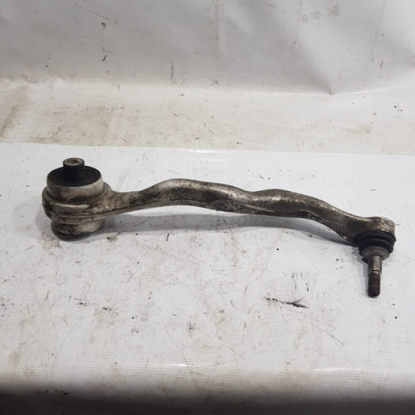 Braço Superior Suspensão Dianteiro Esquerdo 120i 2016  St81