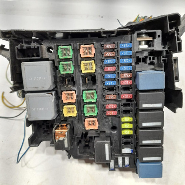 Caixa De Fusíveis Ford New Fiesta 1.6 2012 A 2018 Lm824