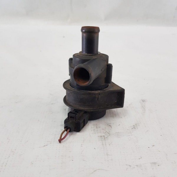 Bomba D\'água Auxiliar Audi A3 2.0 2010 U142