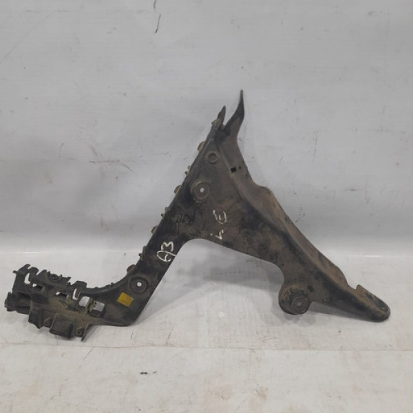 Guia Parachoque Traseiro Esquerdo Audi A3 2008  I370