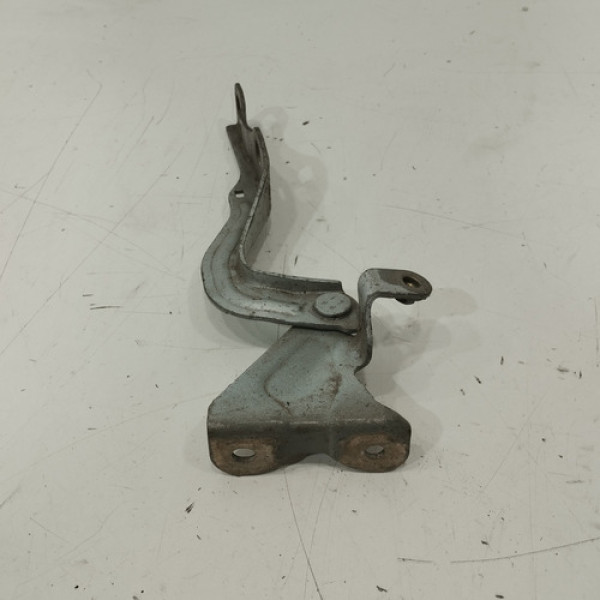 Dobradiça Braço Capo Direito Onix  2013 2021 Pq651