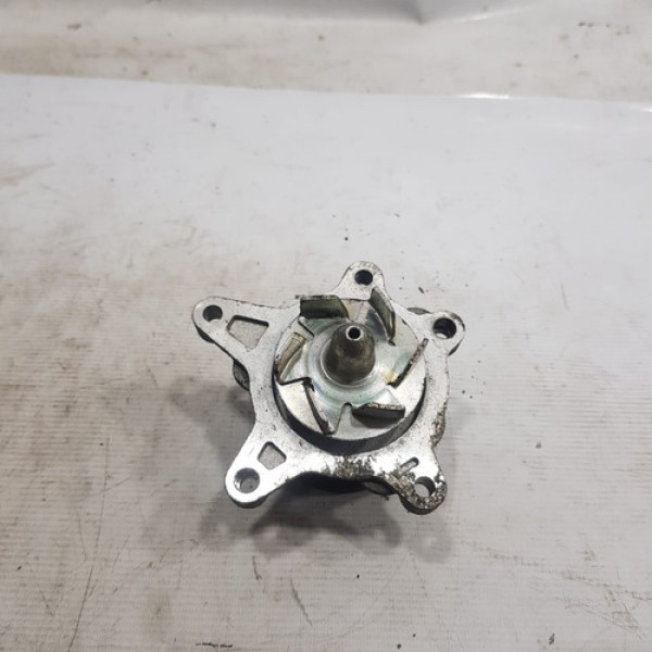 Bomba De Agua Hyundai Veloster 1.6 16v 2012 A 2013  V151