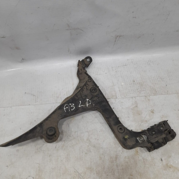 Suporte Do Parachoque Traseiro Esquerdo Audi A3 2009  I276