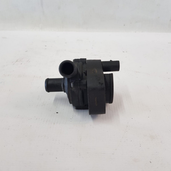 Bomba D\'água Auxiliar Mercedes Cla250 2.0 2018  U26