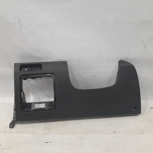 Acabamento Inferior Do Painel  Kia Sorento 2018  Uv132