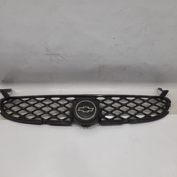 Grade Do Parachoque Dianteiro Com Detalhe Corsa 1999  N325