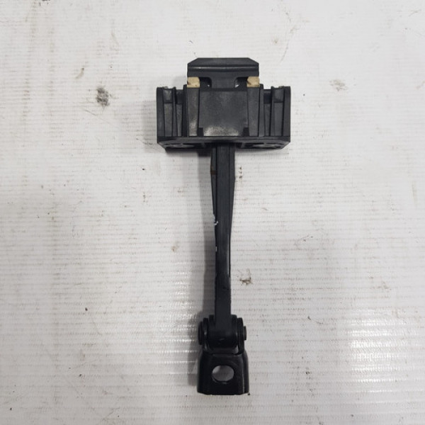 Limitador Porta Dianteira Esquerda Bmw 120i 20160 Pq151
