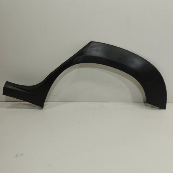 Moldura Paralama Traseiro Esquerdo Fastback 23 24 N642