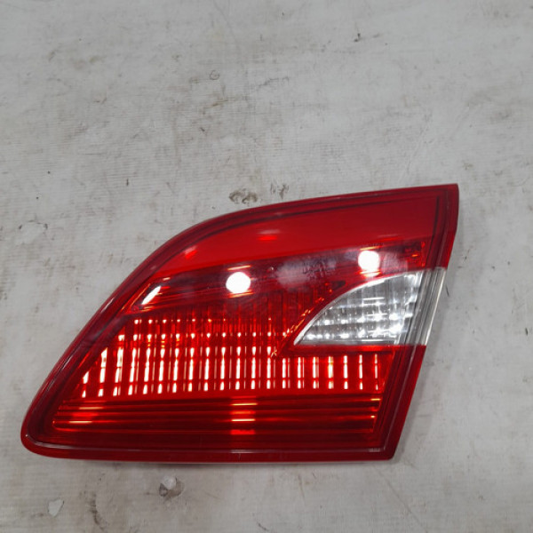 Lanterna Tampa Direito Nissan Sentra 2016 17 18 2019  Fg427