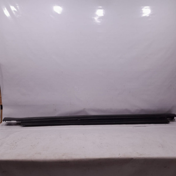 Spoiler Lado Direito Citroen C5 2010 Cd217