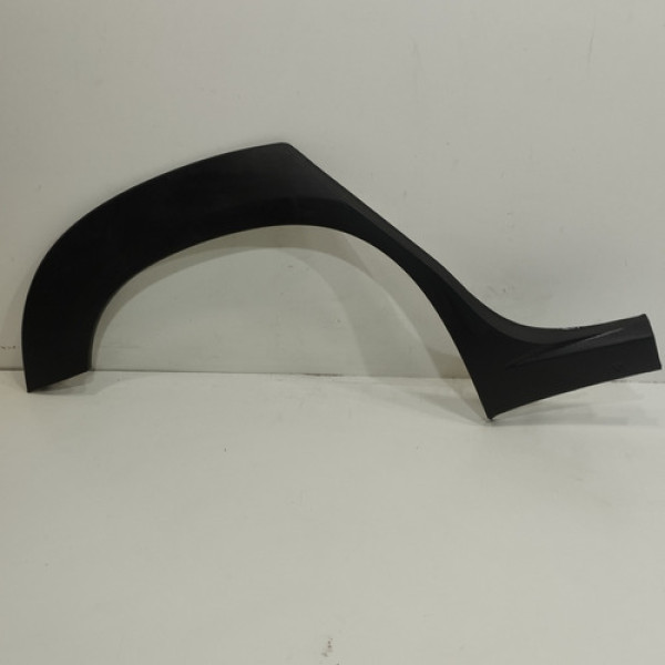 Moldura Paralama Traseiro Direito Fastback Abarth 23 24 N643