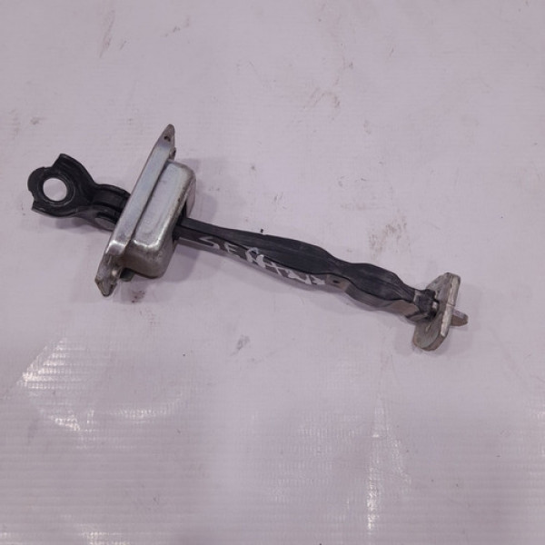 Limitador Porta Traseira Esquerda Sentra 2014 A 2018  Pq86