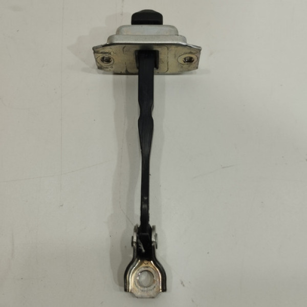 Limitador Dianteiro Direito Kicks 2021 2023 Pq359