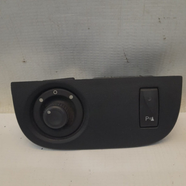 Botão Regulador Retrovisor Renault Logan 1.0 16v 2015 Yz301