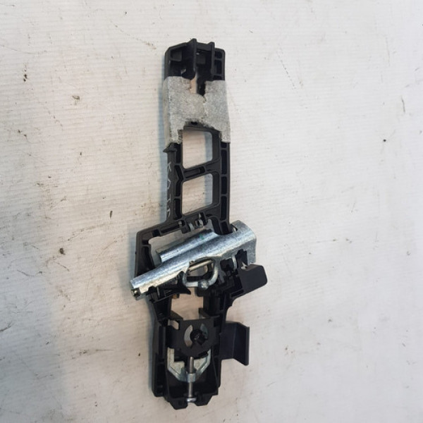 Suporte Maçaneta Traseira Direita Ford  Ka 2015  2018 Ab453