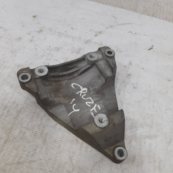 Suporte Do Compressor De Ar Cruze 1.8 2014 A 2018  I487