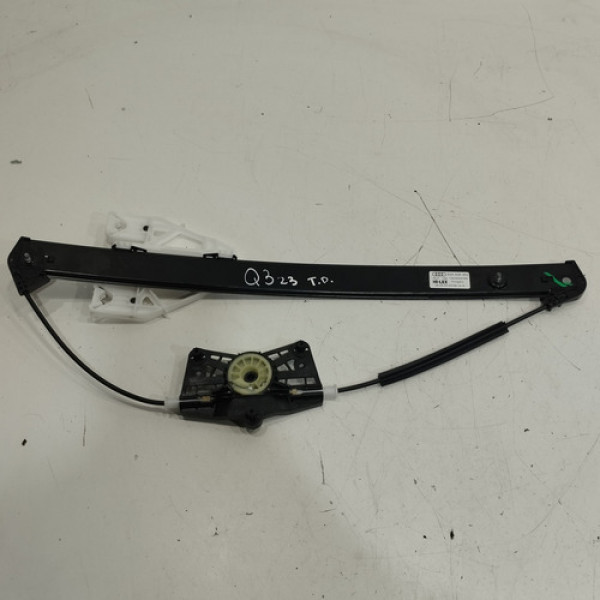 Máquina Vidro Traseiro Direito Audi Q3 2021 2023 C540