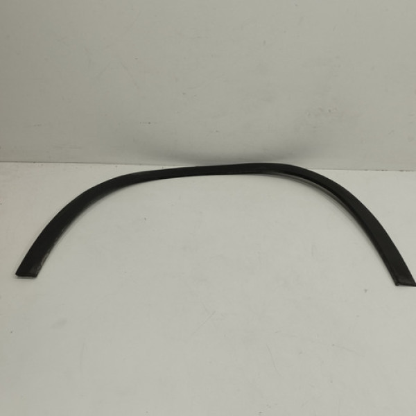 Moldura Paralama Dianteiro Esquerdo Gla200 2016 2019 N670