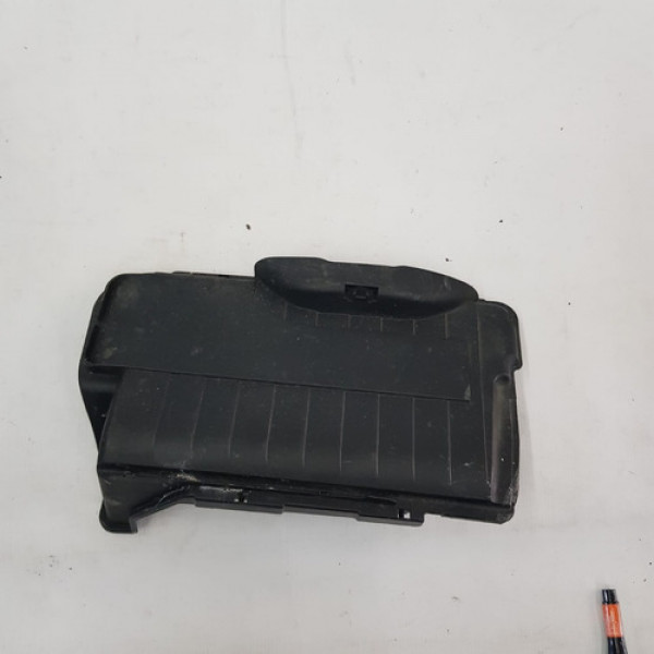 Tampa Da Caixa De Bateria Gla 200 1.6 2016/2019  Qr121
