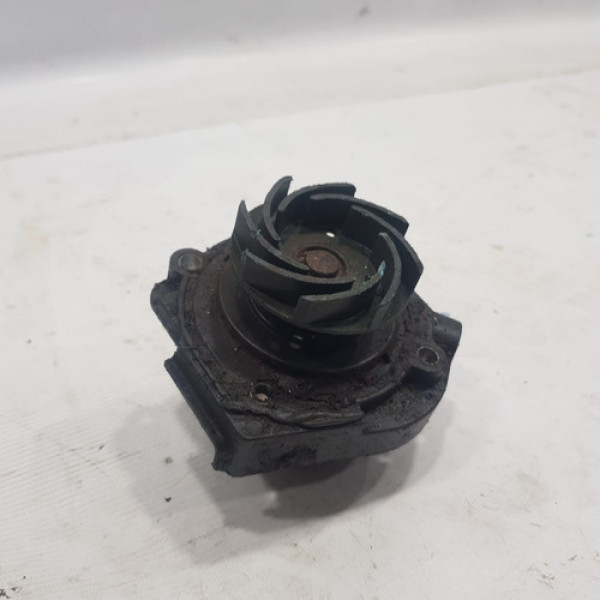 Bomba D\'agua Fiat Mobi 1.0 4cc 2016 A 2020  V172