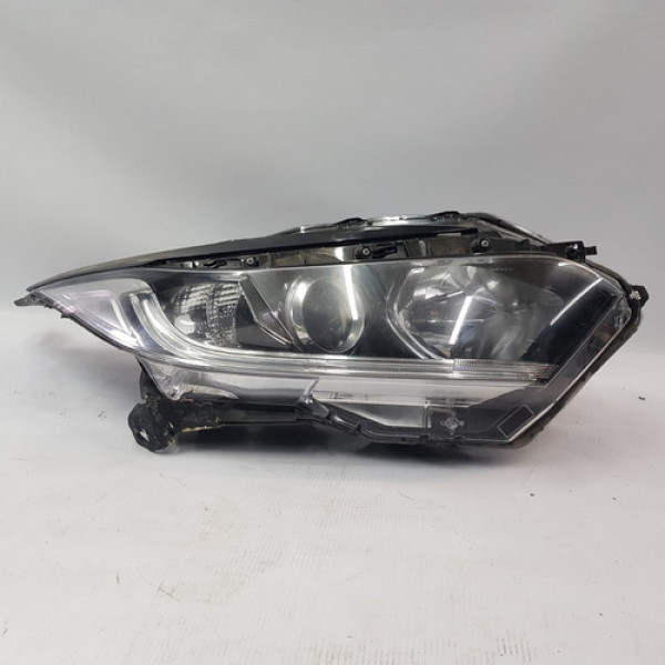 Farol Direito Honda Hrv 2016 17 2018 19 20  O180 Detalhe