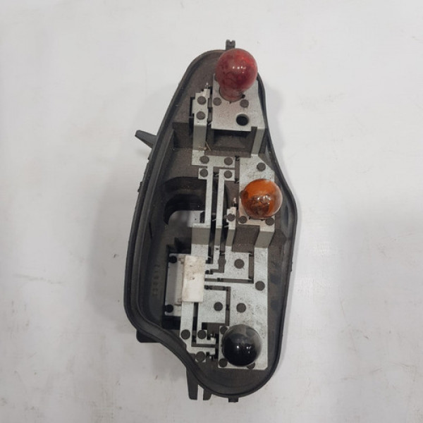 Circuito Lanterna Traseira Esquerda C3 2015  Fg443