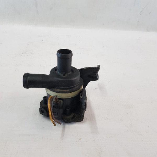 Bomba D\'água Auxiliar Audi A4 2.0 2010/2014   U123