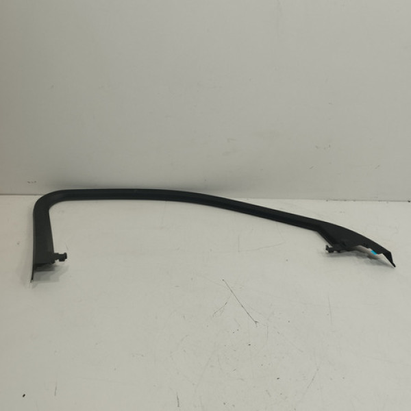 Guarnição Dianteira Esquerda Audi Q3 2021 2023 Bc1059