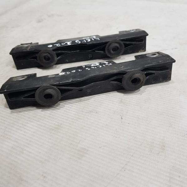 Suporte Do Rack De Teto Lado Direito Nissan Kicks 2021 I211