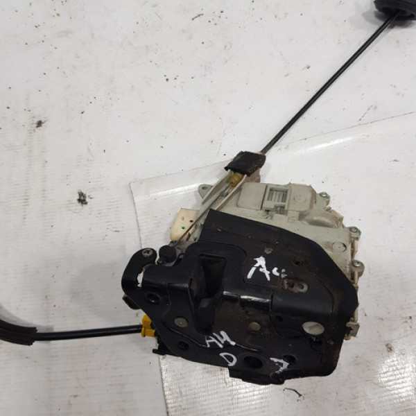 Fechadura Da Porta Dianteira Direita Audi A4 2015 Ab920