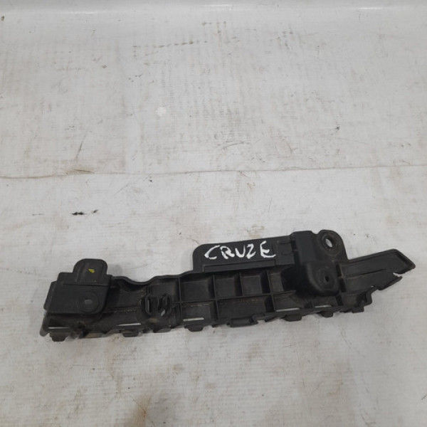 Guia Do Parachoque Dianteiro Direito Cruze 2014  I301