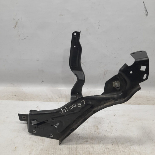 Suporte De Farol Lado Direito C200 2014  I484