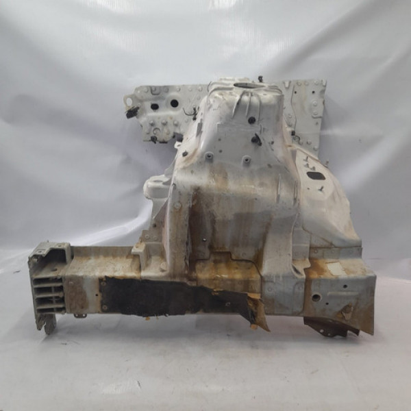 Longarina Caixa De Roda Range Rover Vogue 2017 L.d Mn244