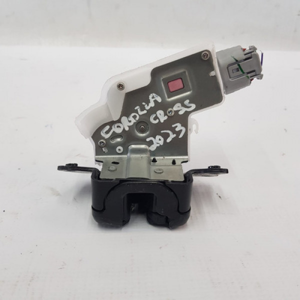 Fechadura Tampa Traseira Corolla Cross 2.0 2023 Ab403 