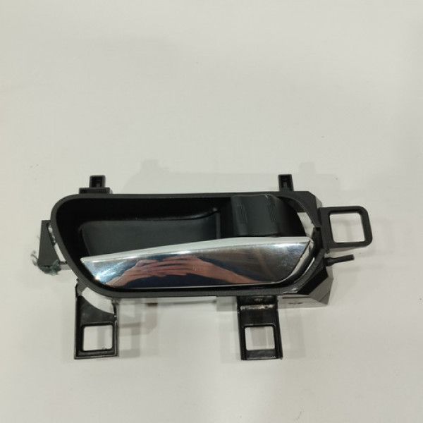 Maçaneta Interna Traseira Direita Kicks 16 18 Ab1167