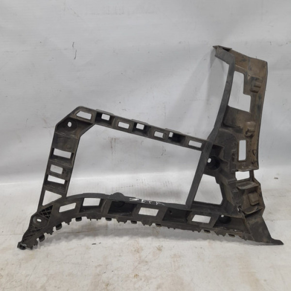 Suporte Do Parachoque Traseiro Direito  Jetta 2010  I268