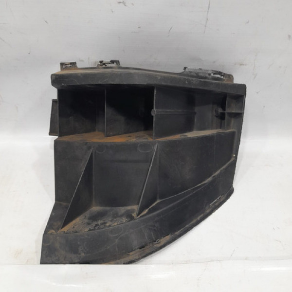 Guia Parachoque Traseiro Direito Volkswagen Fox 2009  I131