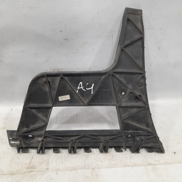 Guia Do Parachoque Traseiro Esquerdo Audi A4 2015  I315