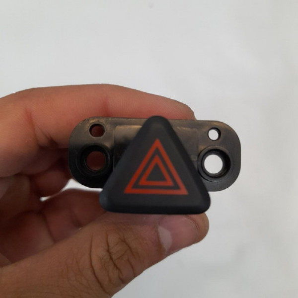 Interruptor Botão Pisca Alerta Spin Original 1.8 2013 Yz216