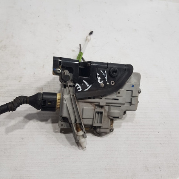 Fechadura Da Porta Traseira Esquerda  Audi A3 2010 Ab945