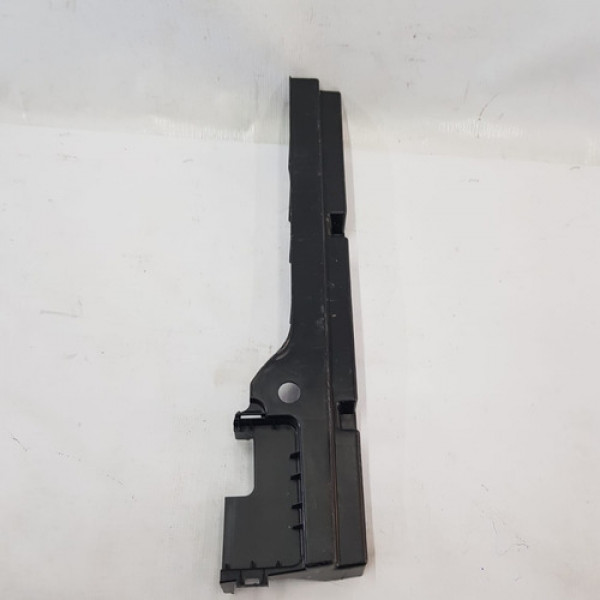 Moldura Interior Porta Malas Lado Esq Gla 200 1.6 2019 Bc441